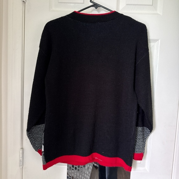 Vintage Winnie the Pooh Colorblock Sweater | 90s Disney Knit - Picture 2 of 3